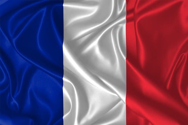 cropped-flag-6314238_640.jpg